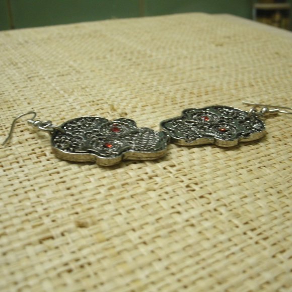 Pewter Sugar Skull Earrings - Picture 8 of 8